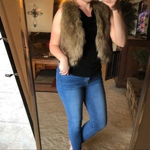 Fur vest